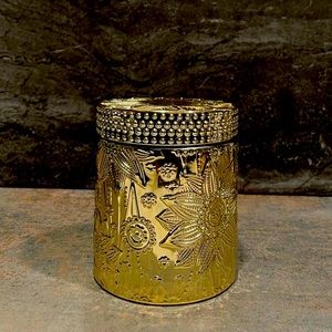 EMBOSSED GOLD CANDLE